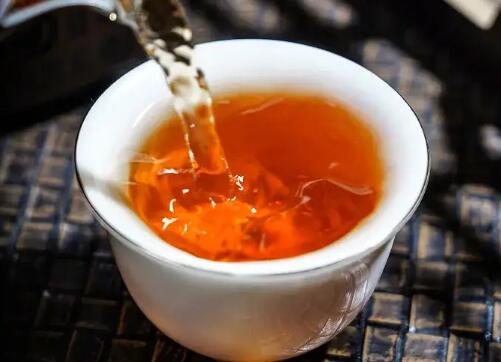 大红袍茶水冲泡比例